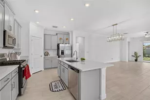 17206 Star Banks St, Wimauma, FL 33598 - Photo 13