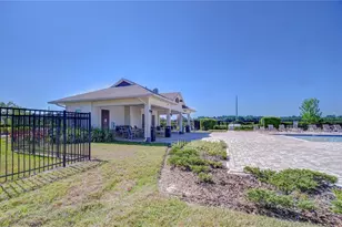 6731 Castle Green Pl, Zephyrhills, FL 33541 - Photo 45