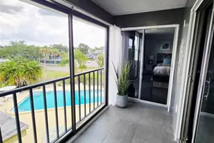 4651 1st St NE, Saint Petersburg, FL 33702 - Photo 9