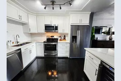4651 1st Street NE #306, Saint Petersburg, FL 33702 - Photo 3