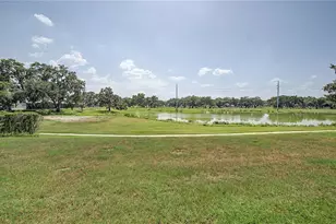 6207 Huntington Dr, Zephyrhills, FL 33542 - Photo 25