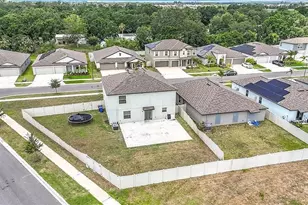 1876 Colding Dr, Ruskin, FL 33570 - Photo 9