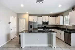 1876 Colding Dr, Ruskin, FL 33570 - Photo 13