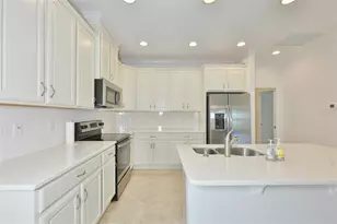 606 Chipper Dr, Sun City Center, FL 33573 - Photo 13