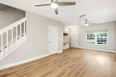 12450 Berkeley Square Drive, Tampa, FL 33626 - Photo 9
