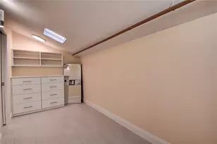 1247 Monticello Blvd N, Saint Petersburg, FL 33703 - Photo 35