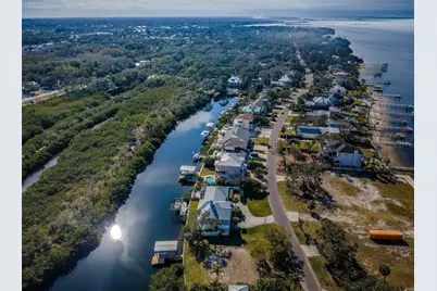 624 Mayo Street, Crystal Beach, FL 34681 - Photo 15