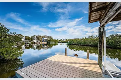 624 Mayo Street, Crystal Beach, FL 34681 - Photo 3