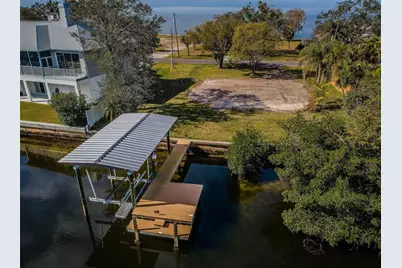 624 Mayo Street, Crystal Beach, FL 34681 - Photo 7
