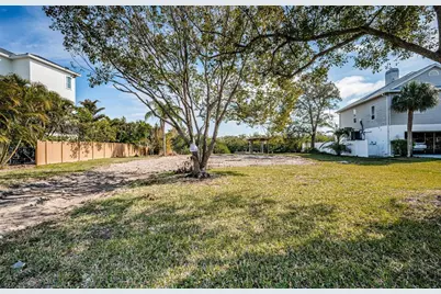 624 Mayo Street, Crystal Beach, FL 34681 - Photo 19