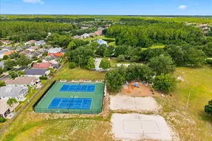 4628 Corsage Dr, Lutz, FL 33558 - Photo 41