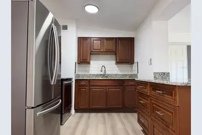 920 E 123rd Avenue, Tampa, FL 33612 - Photo 5