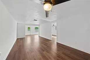 4135 Stratford Dr, New Port Richey, FL 34652 - Photo 9