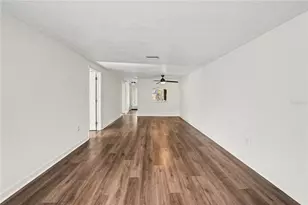 4135 Stratford Dr, New Port Richey, FL 34652 - Photo 7
