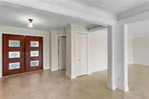 1985 Carolina Ave NE, Saint Petersburg, FL 33703 - Photo 5
