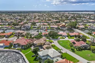 1985 Carolina Ave NE, Saint Petersburg, FL 33703 - Photo 45