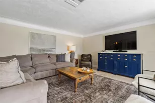 1985 Carolina Ave NE, Saint Petersburg, FL 33703 - Photo 7