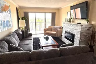 51 Island Way, Clearwater Beach, FL 33767 - Photo 9