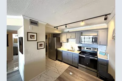 51 Island Way #705, Clearwater Beach, FL 33767 - Photo 5