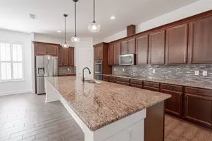 10667 Cardera Dr, Riverview, FL 33578 - Photo 3