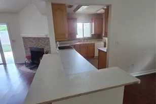 2010 Branch Tree Ln, Brandon, FL 33511 - Photo 13