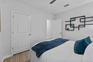 10918 Trailing Vine Dr, Tampa, FL 33610 - Photo 15