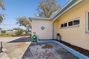 2120 Coronada Way S, Saint Petersburg, FL 33712 - Photo 11