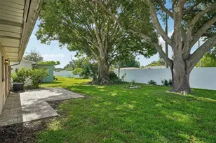 5420 Palm Crest Ct N, Pinellas Park, FL 33782 - Photo 15