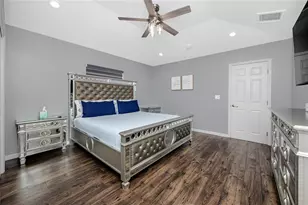 1833 Hunt Ln, Clearwater, FL 33764 - Photo 19