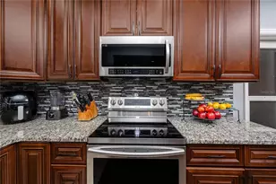 1833 Hunt Ln, Clearwater, FL 33764 - Photo 11