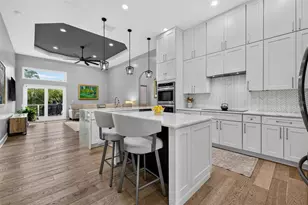 815 59th Ave NE, Saint Petersburg, FL 33703 - Photo 11