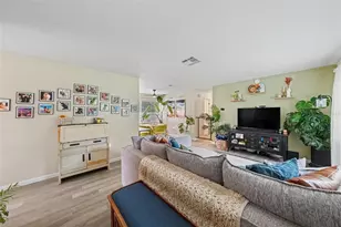 2334 Tudor Ln, Clearwater, FL 33763 - Photo 9