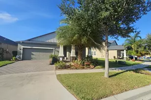 9732 Ivory Dr, Sun City Center, FL 33573 - Photo 1