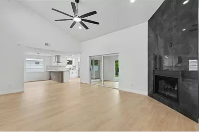 6716 Timberlane West Drive, Tampa, FL 33615 - Photo 9