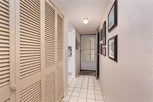 3789 46th Ave S, Saint Petersburg, FL 33711 - Photo 9