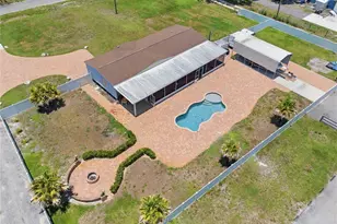 6502 Five Acre Rd, Plant City, FL 33565 - Photo 3