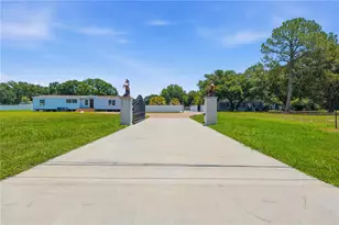 6502 Five Acre Rd, Plant City, FL 33565 - Photo 1