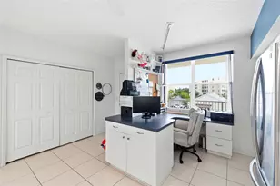 1200 Country Club Dr, Largo, FL 33771 - Photo 19