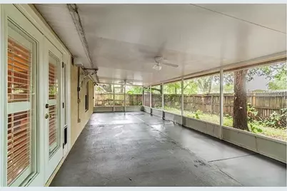 4914 N Mendenhall Drive, Tampa, FL 33603 - Photo 17
