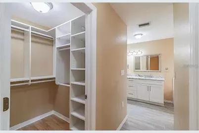 4914 N Mendenhall Drive, Tampa, FL 33603 - Photo 11