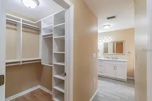 4914 N Mendenhall Dr, Tampa, FL 33603 - Photo 11