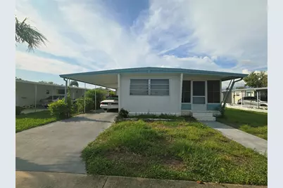 49 Drury Lane, Tarpon Springs, FL 34689 - Photo 1