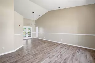 8316 Summerside Ln, Port Richey, FL 34668 - Photo 9