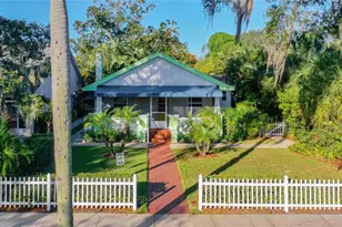 2758 10th St N, Saint Petersburg, FL 33704 - Photo 5