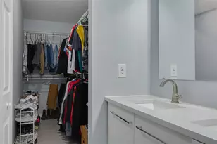 1848 77th Ave N, Saint Petersburg, FL 33702 - Photo 11