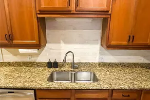 2543 Gloriosa Dr, Palm Harbor, FL 34684 - Photo 9