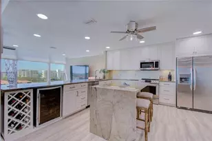 7600 Sun Island Dr S, South Pasadena, FL 33707 - Photo 17