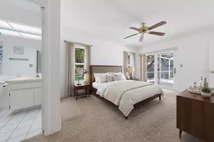 1301 Lily Ct, Tarpon Springs, FL 34689 - Photo 9