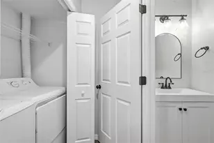 4253 Brentwood Park Cir, Tampa, FL 33624 - Photo 11