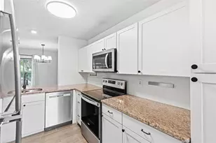 4253 Brentwood Park Cir, Tampa, FL 33624 - Photo 15